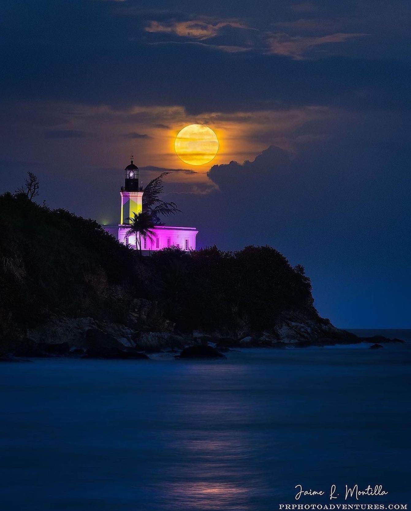 can you visit puerto rico